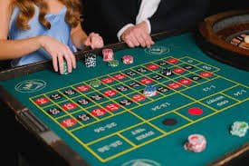 Antarmuka live betting livebet303 menampilkan skor pertandingan sepak bola secara real-time